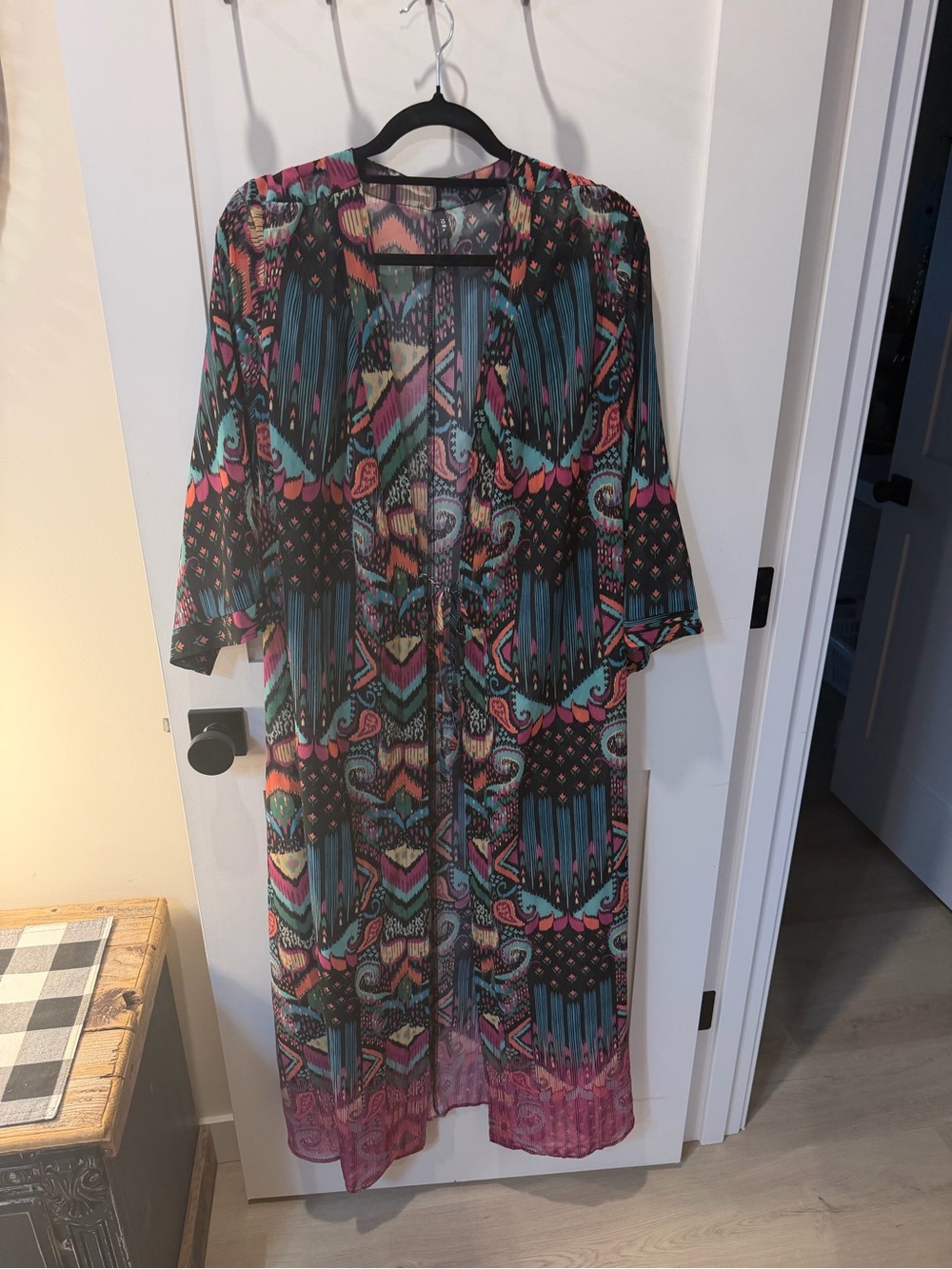torrid Teal & Pink Sheer Geometric Robe